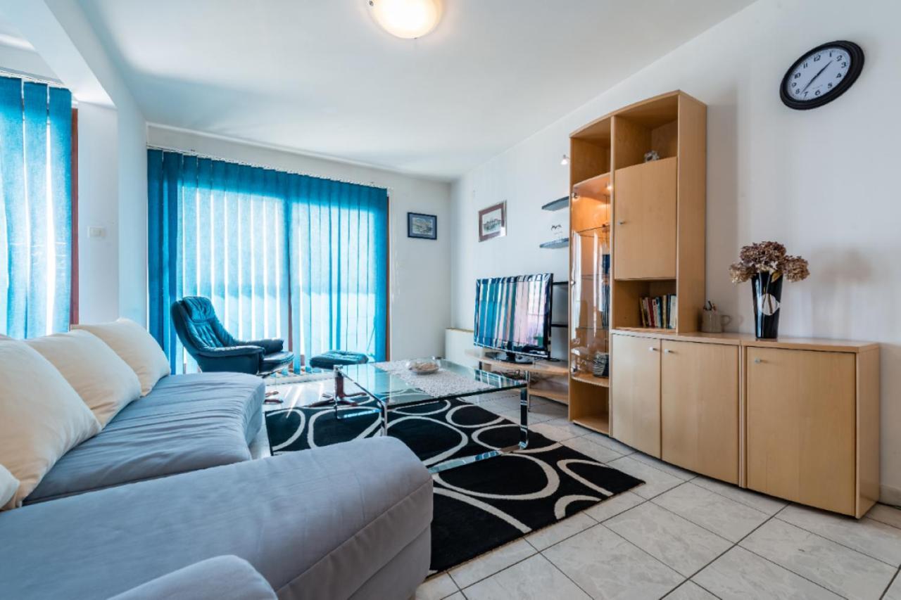 Sea View Apartment Reno W/Garage Сплит Екстериор снимка
