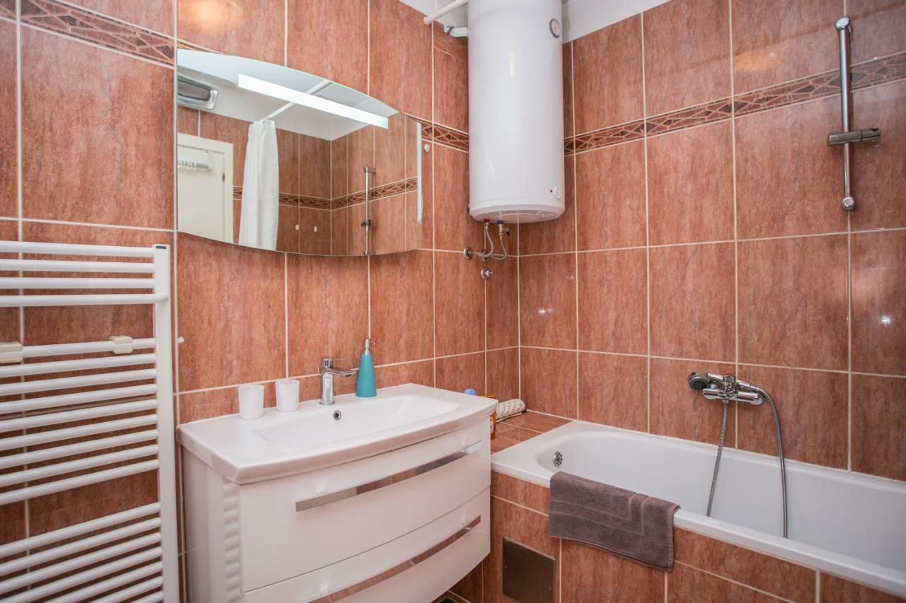 Sea View Apartment Reno W/Garage Сплит Екстериор снимка