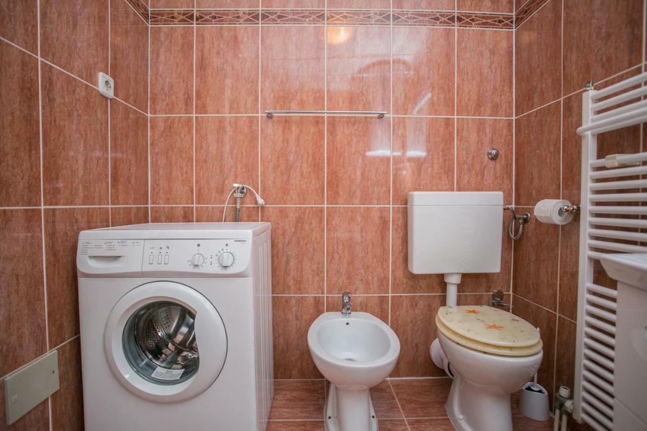 Sea View Apartment Reno W/Garage Сплит Екстериор снимка